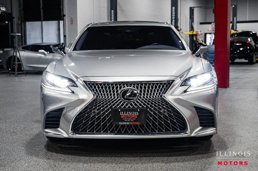 2018 Lexus LS 5th Gen - Image 8 of 21