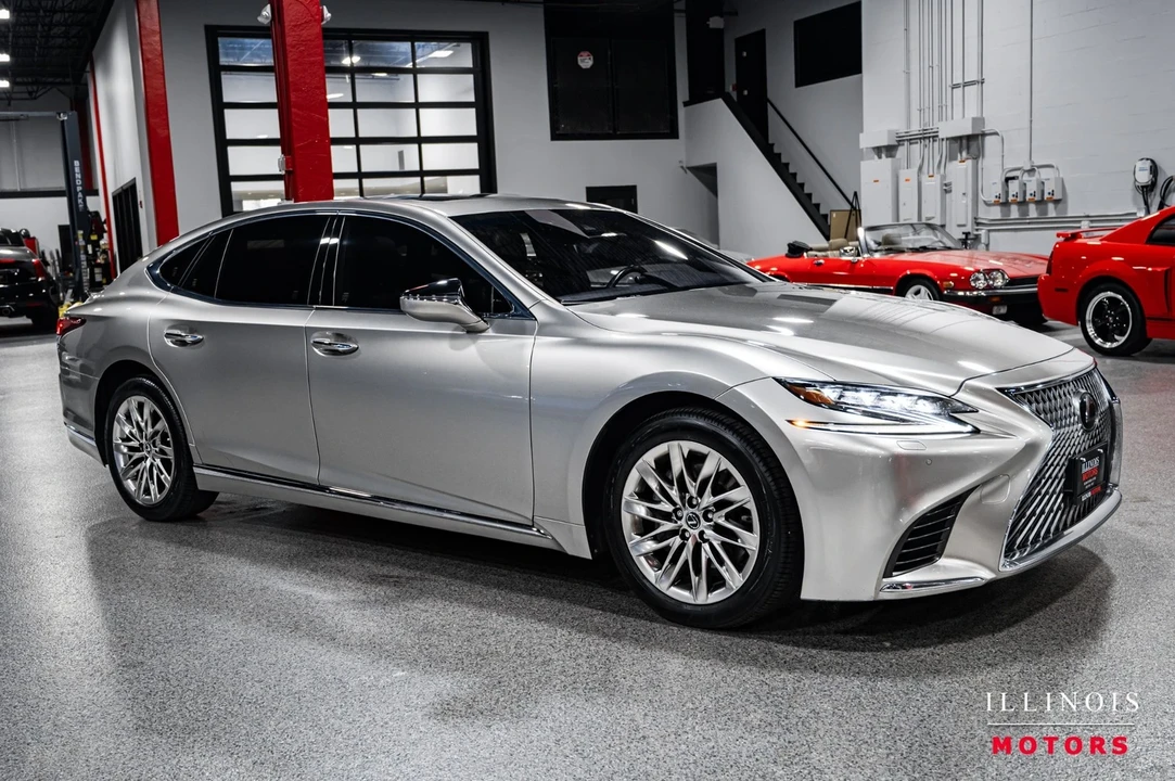 2018 Lexus LS 5th Gen - Image 7 of 21