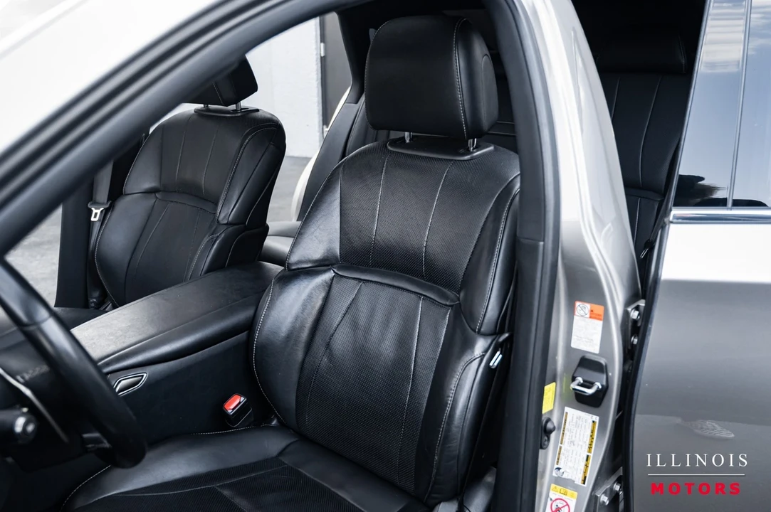 2018 Lexus LS 5th Gen - Image 15 of 21