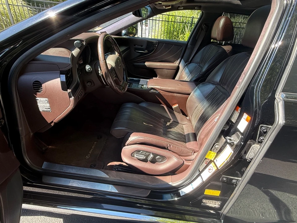 2018 Lexus LS 5th Gen - Image 17 of 31