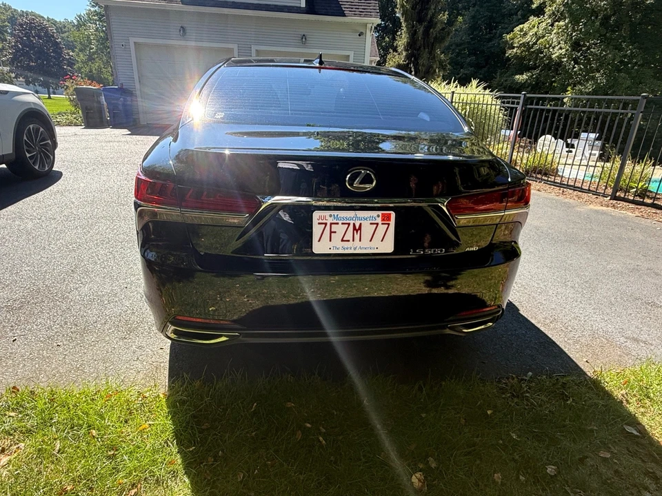 2018 Lexus LS 5th Gen - Image 7 of 31