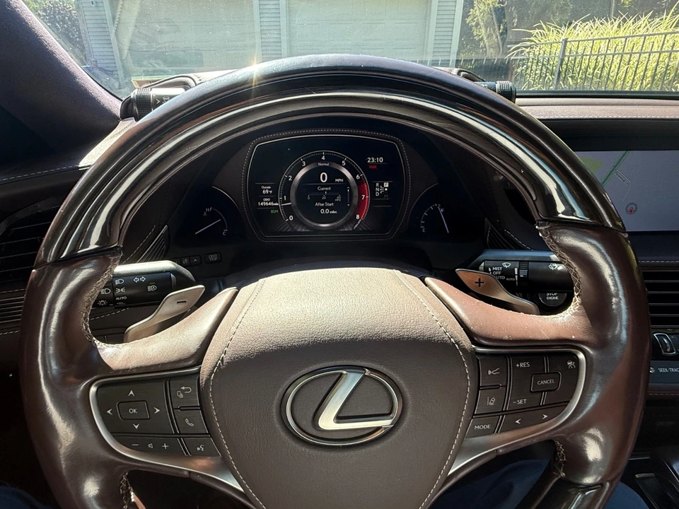2018 Lexus LS 5th Gen - Image 28 of 31