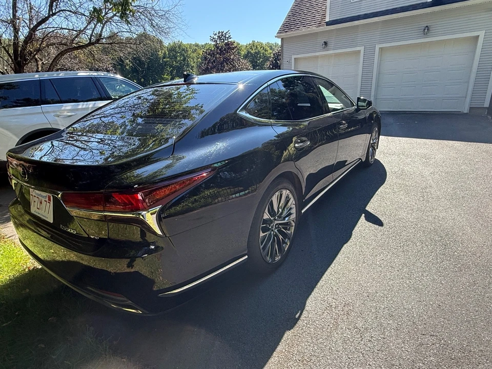 2018 Lexus LS 5th Gen - Image 10 of 31