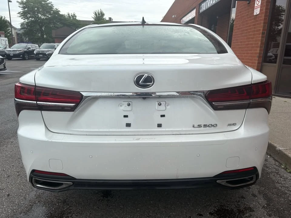 2018 Lexus LS 5th Gen - Image 10 of 10
