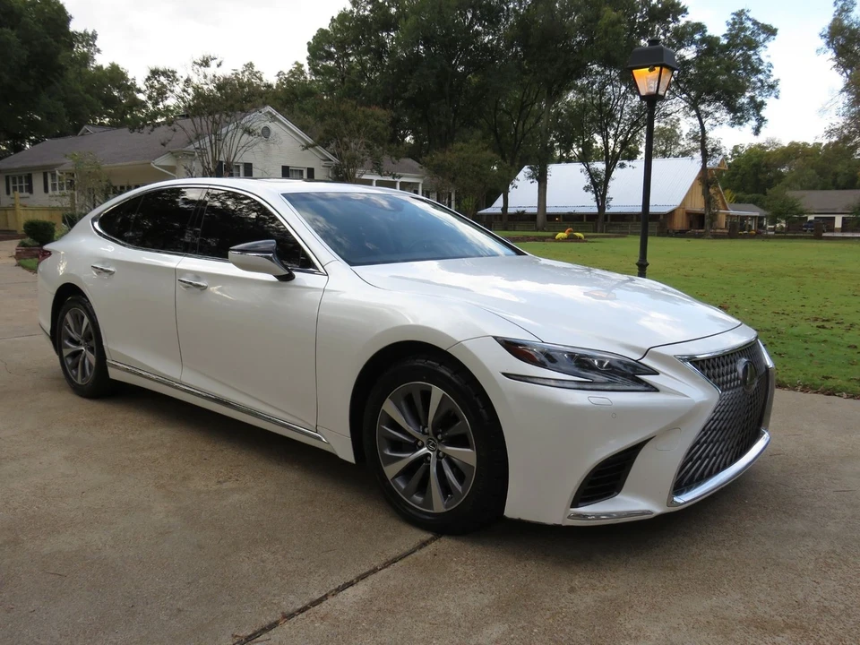 2018 Lexus LS 5th Gen - Image 5 of 12