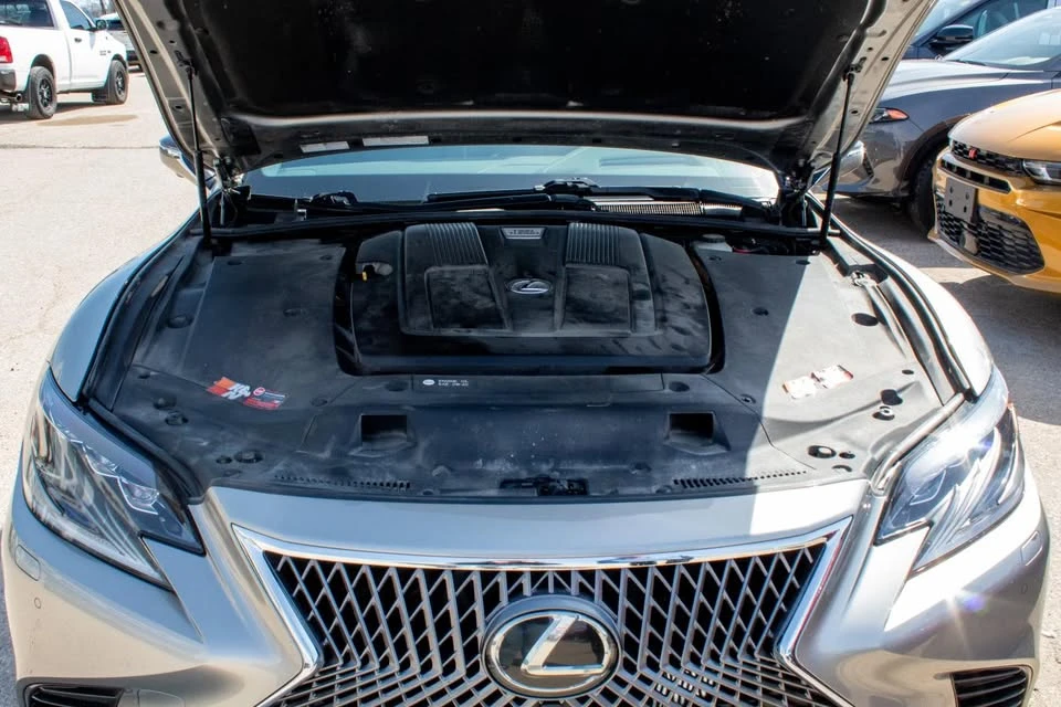 2018 Lexus LS 5th Gen - Image 6 of 10