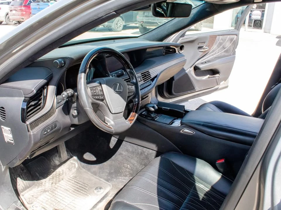 2018 Lexus LS 5th Gen - Image 10 of 10