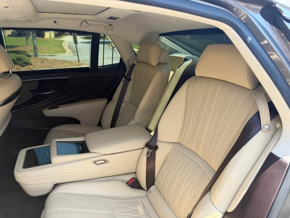 2018 Lexus LS 5th Gen - Image 5 of 20