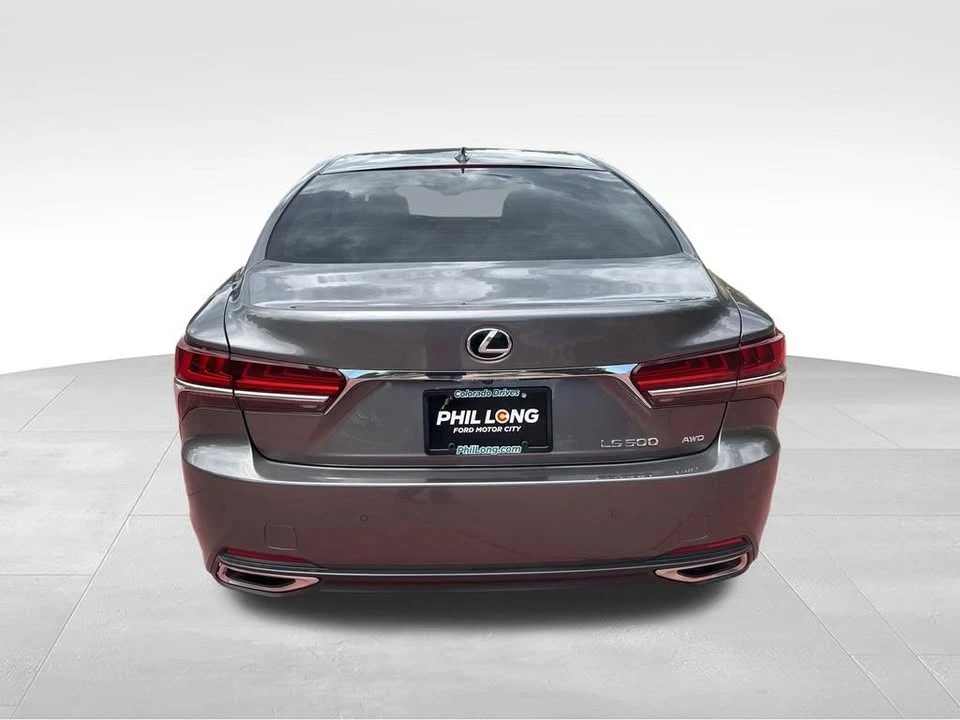 2018 Lexus LS 5th Gen - Image 7 of 19