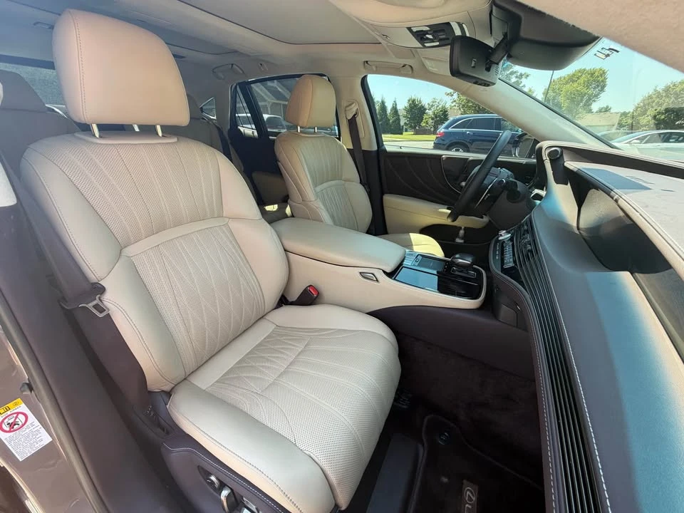 2018 Lexus LS 5th Gen - Image 9 of 20
