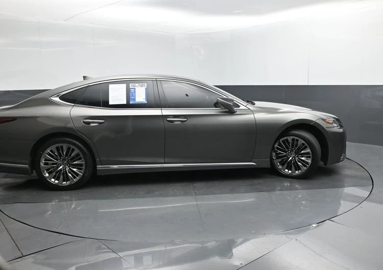 2018 Lexus LS 5th Gen - Image 20 of 20