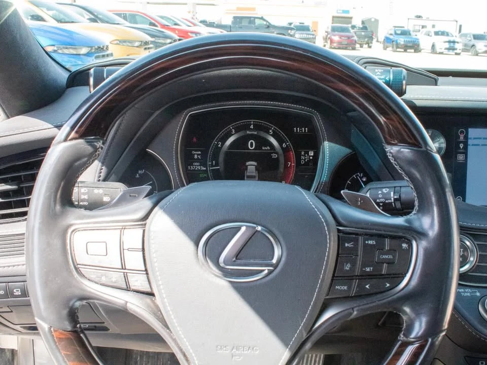 2018 Lexus LS 5th Gen - Image 7 of 10