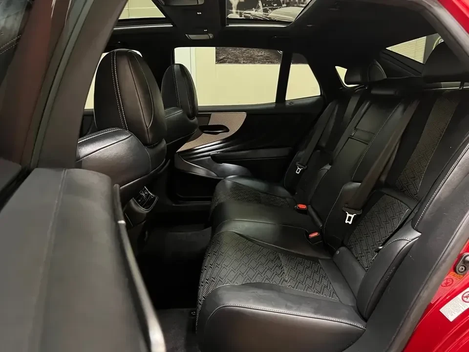 2018 Lexus LS 5th Gen - Image 13 of 18