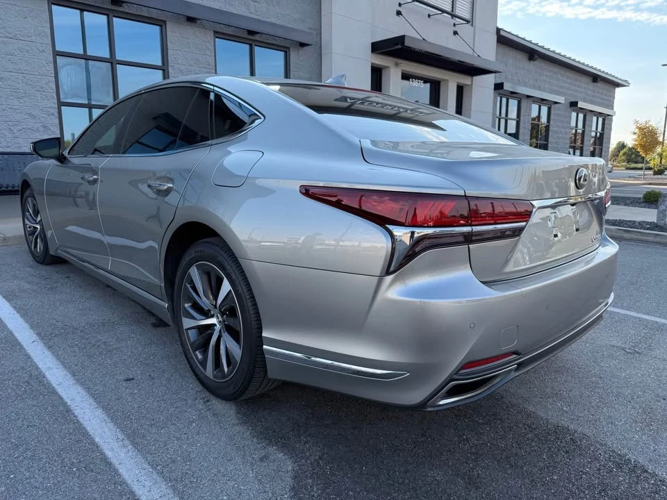 2018 Lexus LS 5th Gen - Image 5 of 15
