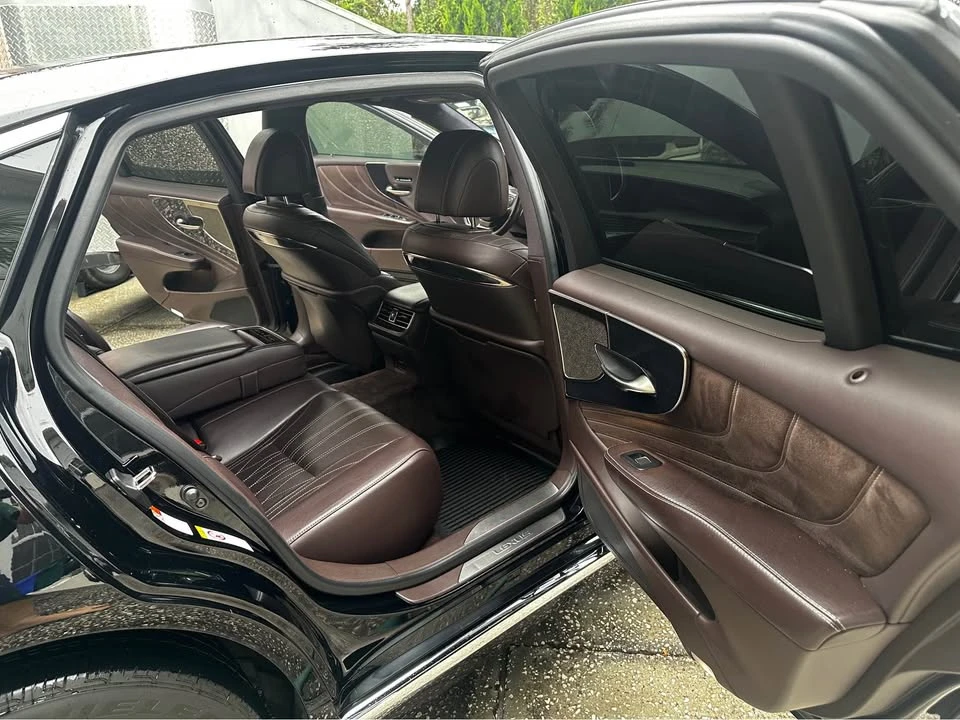 2018 Lexus LS 5th Gen - Image 8 of 10