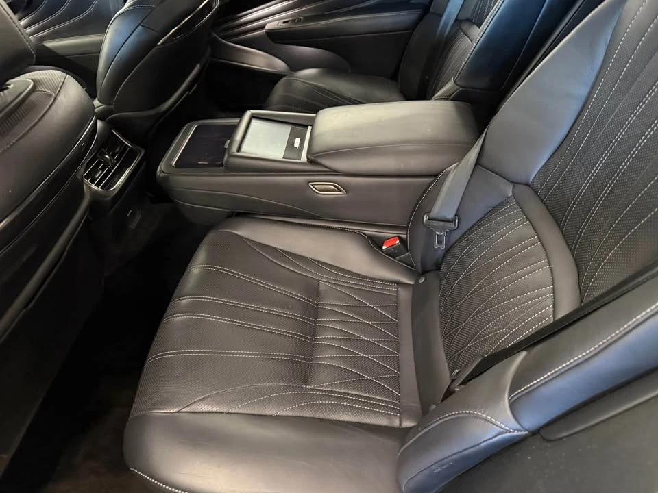 2018 Lexus LS 5th Gen - Image 10 of 11