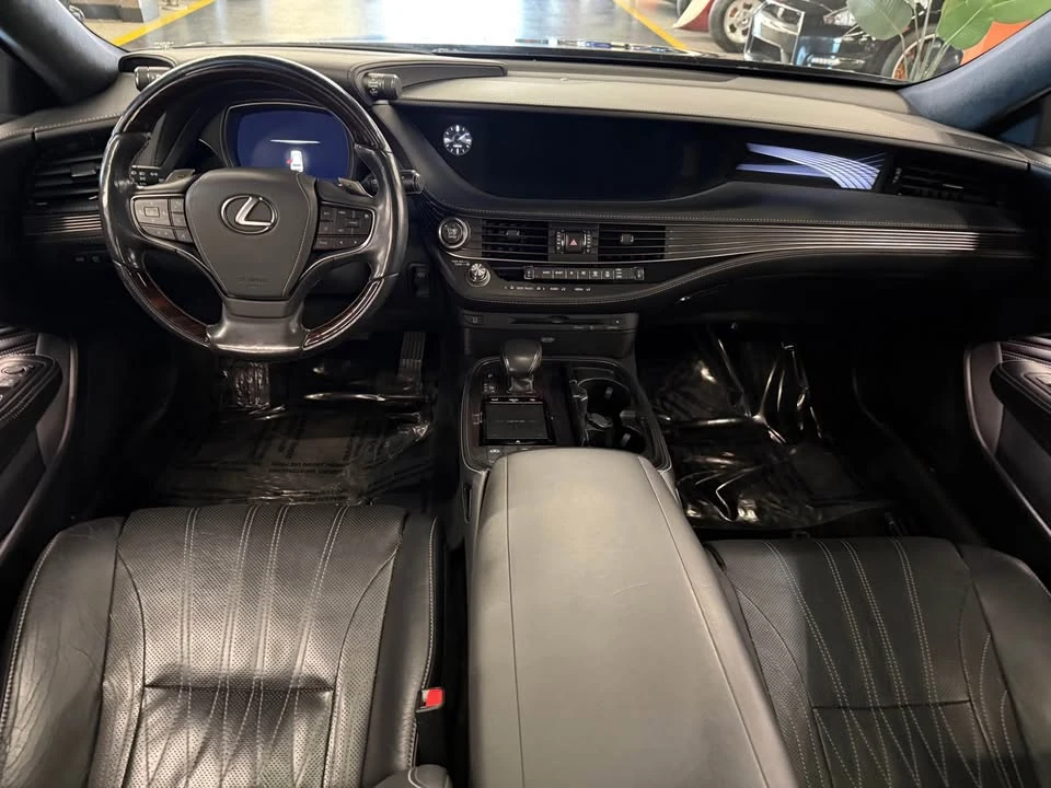 2018 Lexus LS 5th Gen - Image 7 of 11