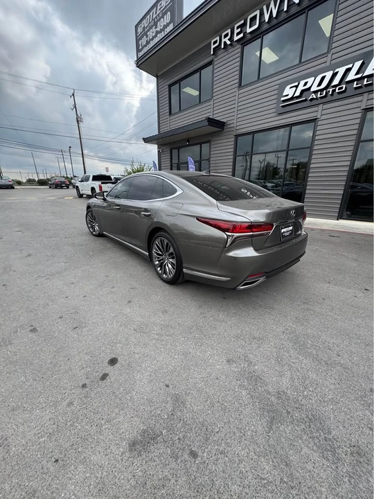 2018 Lexus LS 5th Gen - Image 5 of 11