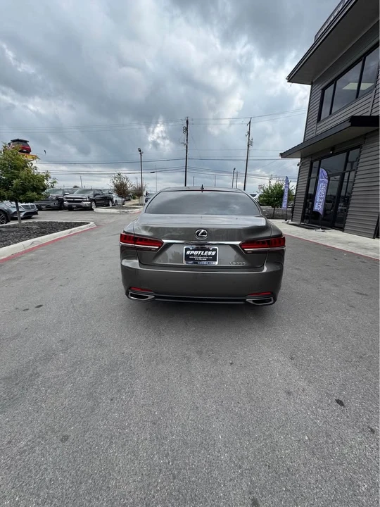 2018 Lexus LS 5th Gen - Image 6 of 11