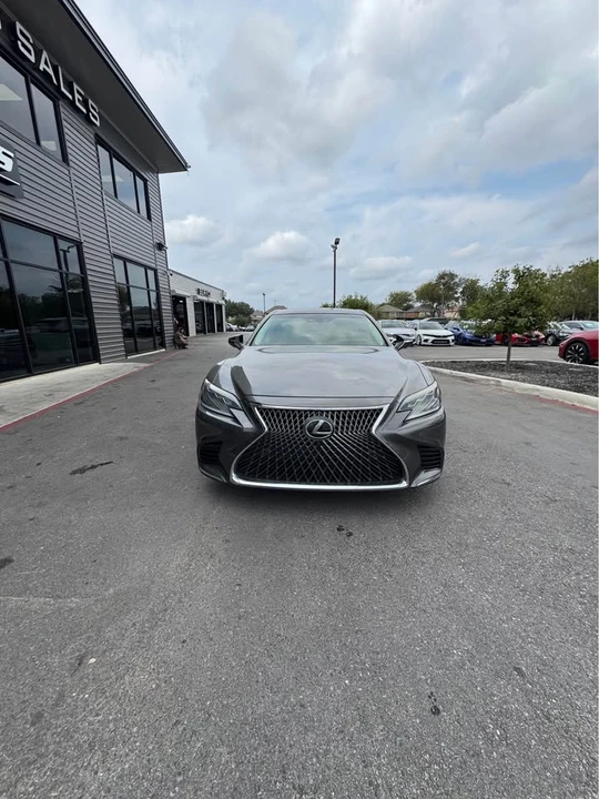 2018 Lexus LS 5th Gen - Image 2 of 11