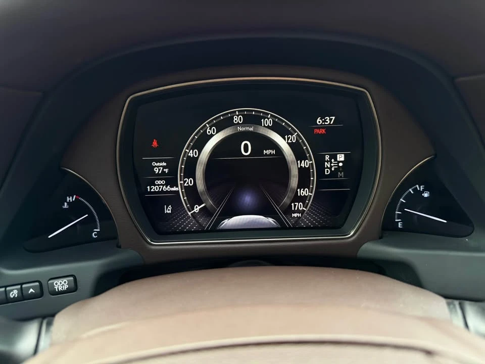 2018 Lexus LS 5th Gen - Image 18 of 20