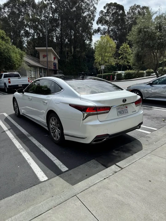 2018 Lexus LS 5th Gen - Image 4 of 20