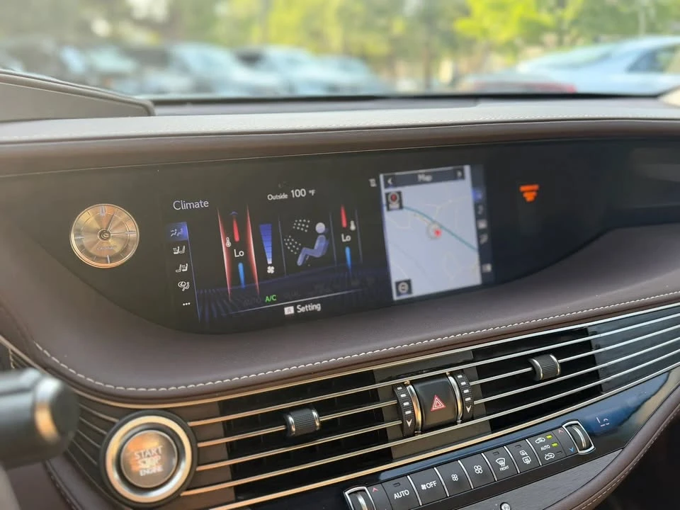 2018 Lexus LS 5th Gen - Image 15 of 20