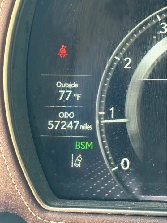 2018 Lexus LS 5th Gen - Image 13 of 14