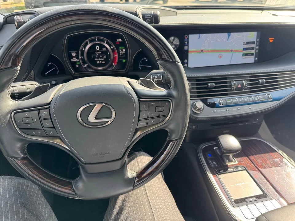 2018 Lexus LS 5th Gen - Image 3 of 16