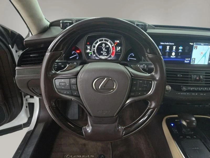 2018 Lexus LS 5th Gen - Image 17 of 20
