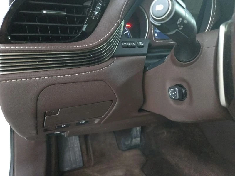 2018 Lexus LS 5th Gen - Image 18 of 20