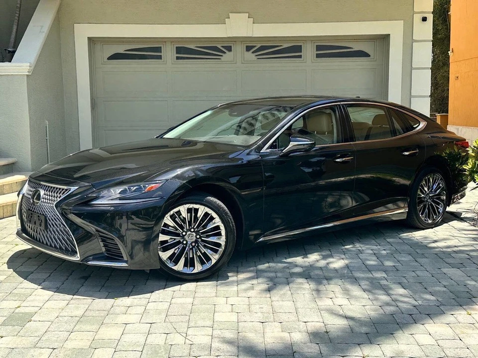 2018 Lexus LS 5th Gen - Image 4 of 24