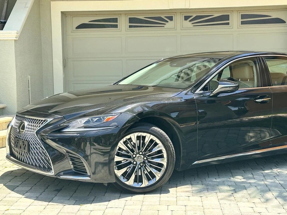 2018 Lexus LS 5th Gen - Image 2 of 24