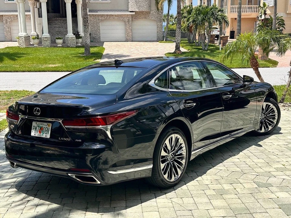 2018 Lexus LS 5th Gen - Image 8 of 24