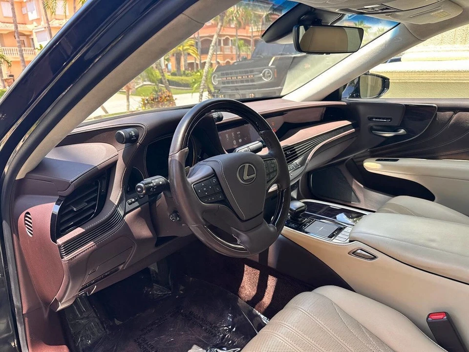 2018 Lexus LS 5th Gen - Image 14 of 24