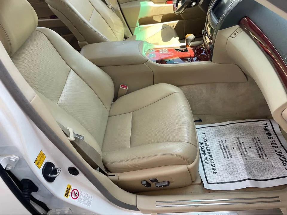 2018 Lexus LS 5th Gen - Image 12 of 15