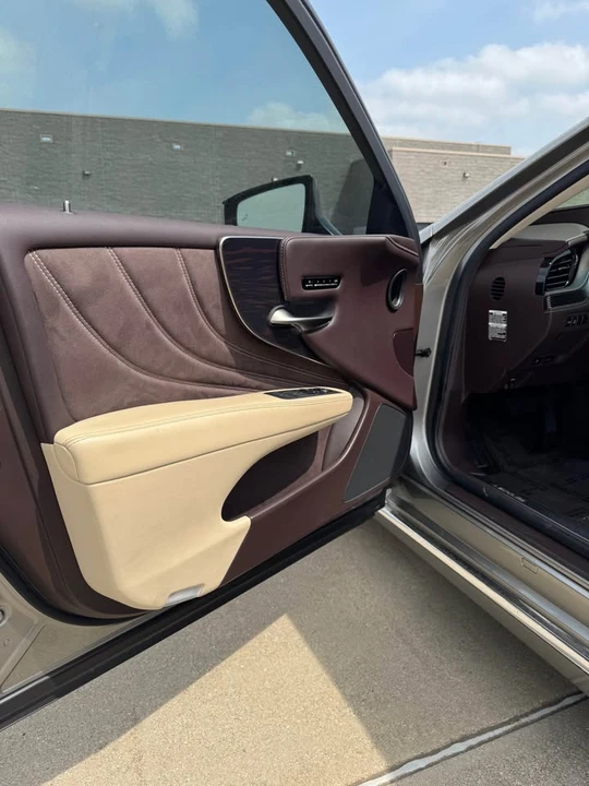 2018 Lexus LS 5th Gen - Image 9 of 12