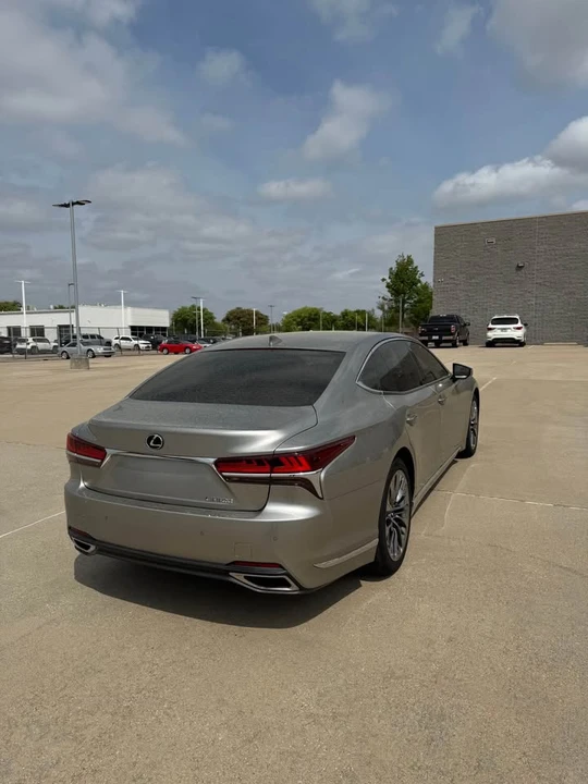 2018 Lexus LS 5th Gen - Image 5 of 12