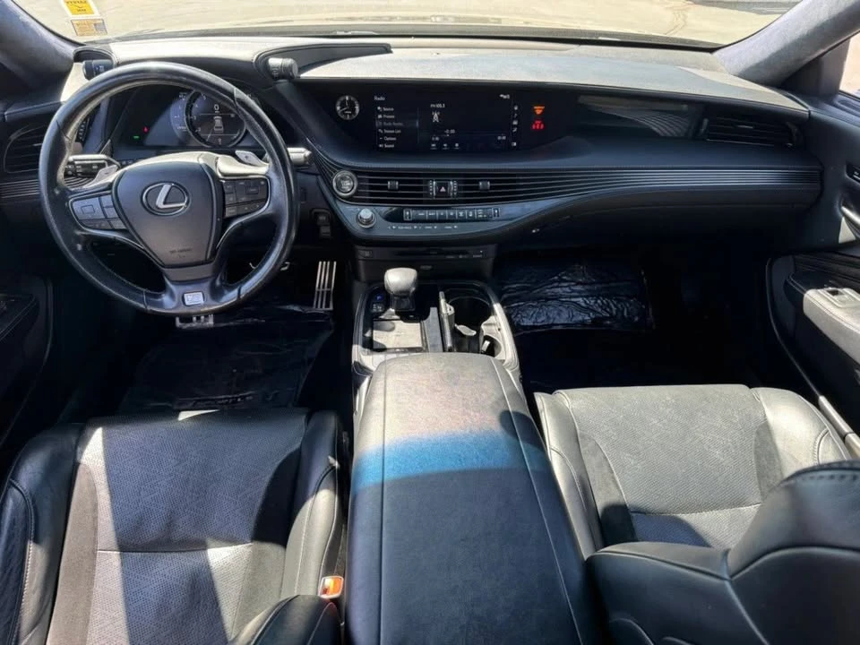 2018 Lexus LS 5th Gen - Image 18 of 20