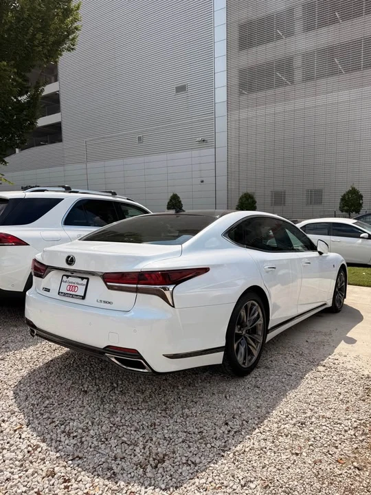 2018 Lexus LS 5th Gen - Image 6 of 8