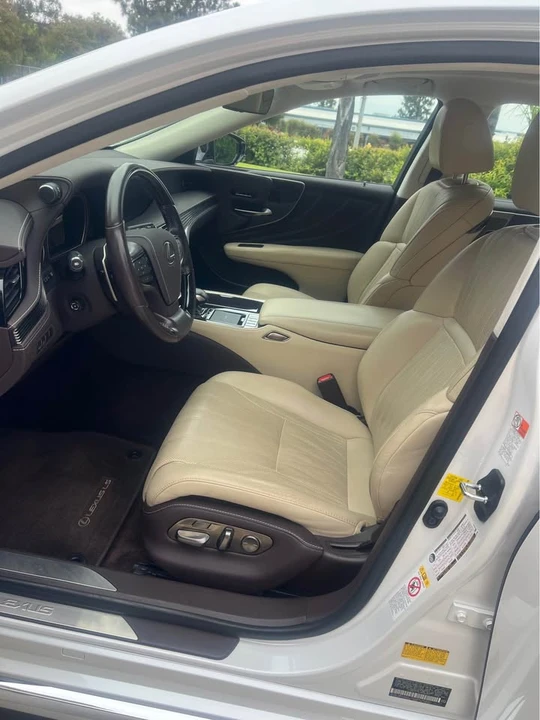 2018 Lexus LS 5th Gen - Image 9 of 13