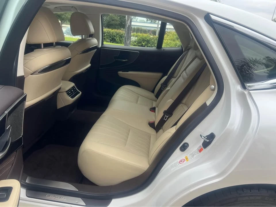 2018 Lexus LS 5th Gen - Image 7 of 13