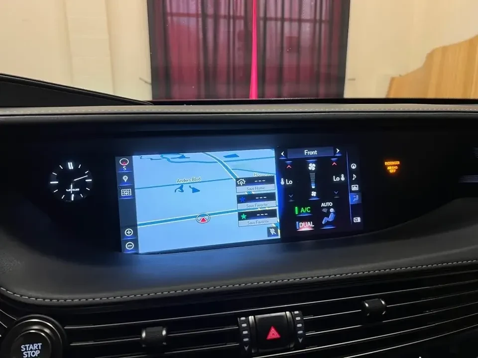 2018 Lexus LS 5th Gen - Image 12 of 19