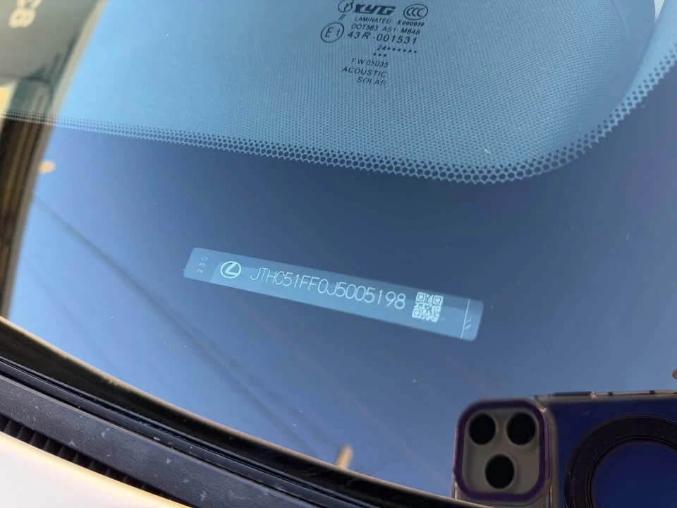 2018 Lexus LS 5th Gen - Image 10 of 20