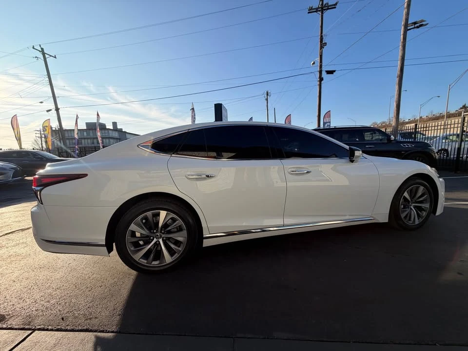 2018 Lexus LS 5th Gen - Image 7 of 20