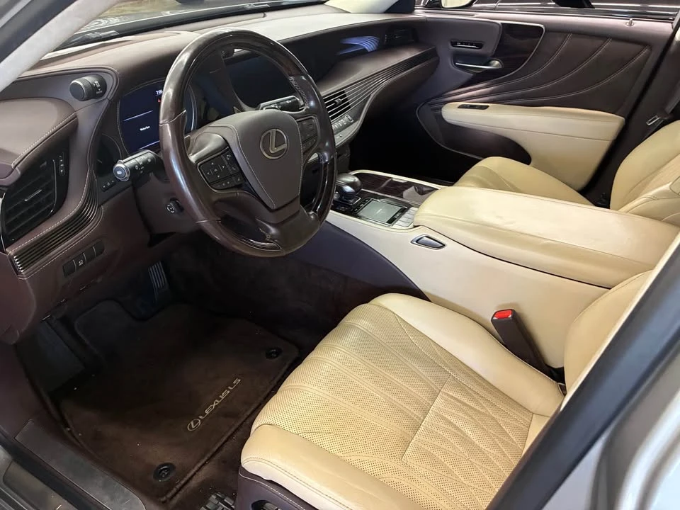 2018 Lexus LS 5th Gen - Image 2 of 6