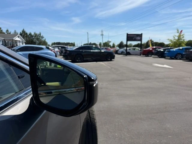 2018 Lexus LS 5th Gen - Image 15 of 31