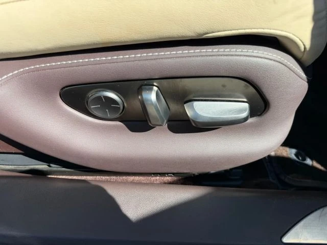 2018 Lexus LS 5th Gen - Image 29 of 31