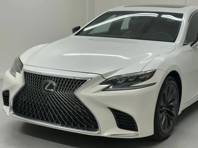 2018 Lexus LS 5th Gen - Image 8 of 12