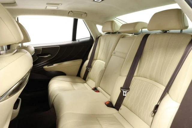 2018 Lexus LS 5th Gen - Image 3 of 12